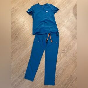 Figs Alps Blue Scrub Set